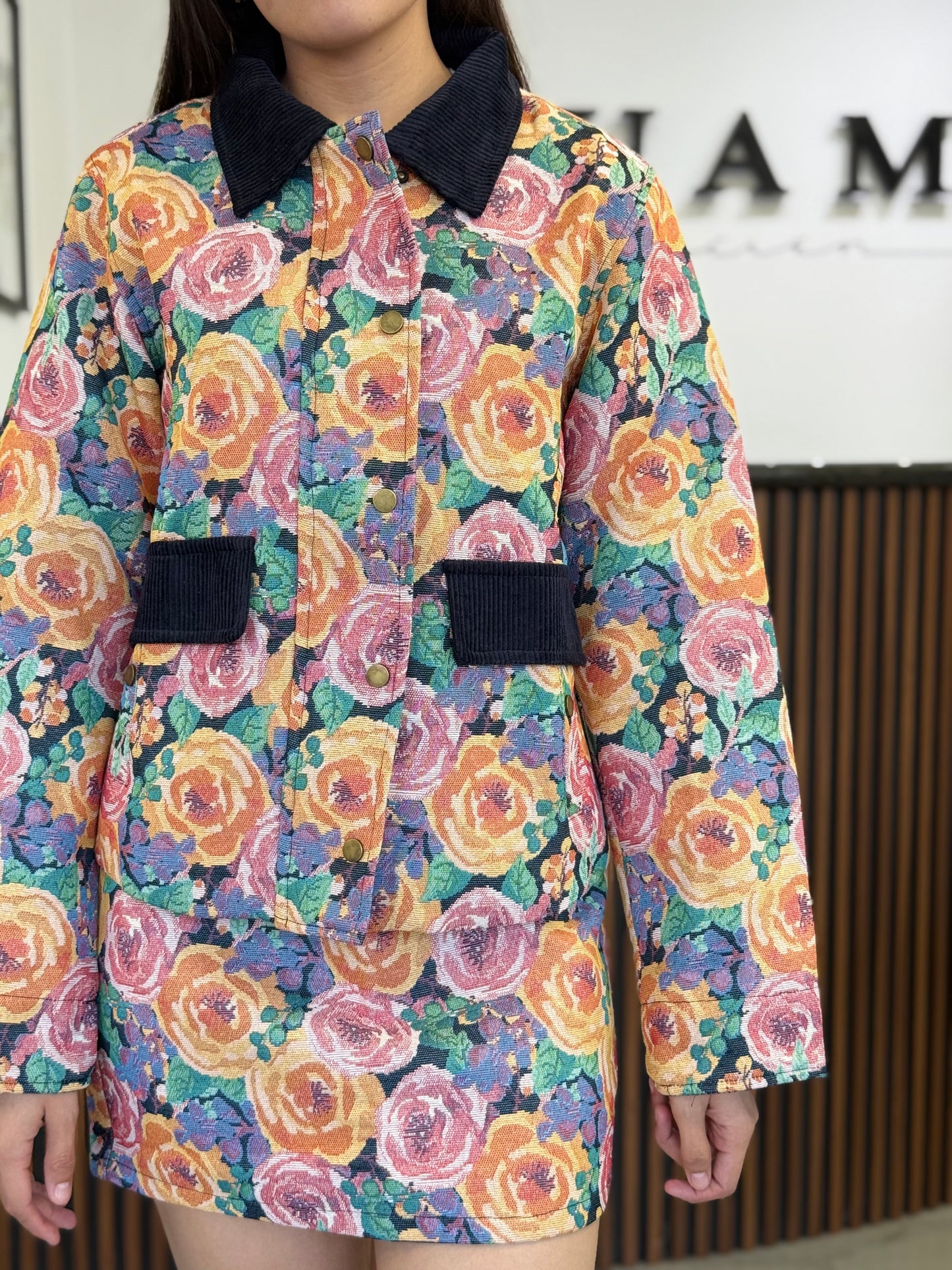 Set falda saco corto detalle flores