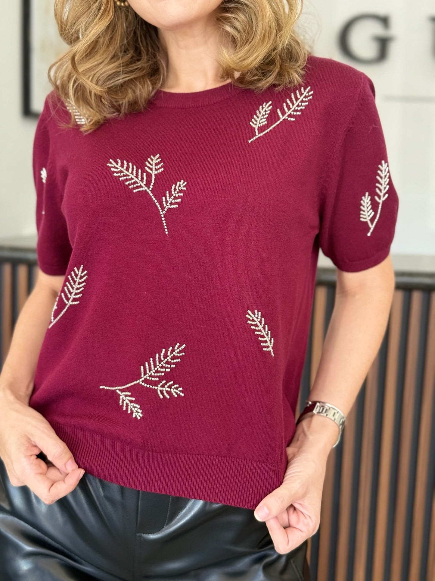 Top vino detalles hojas