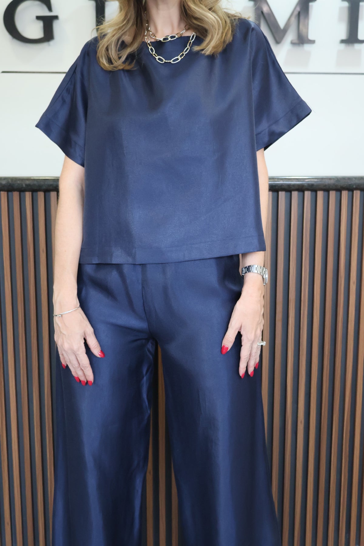 Set navy pullover satin