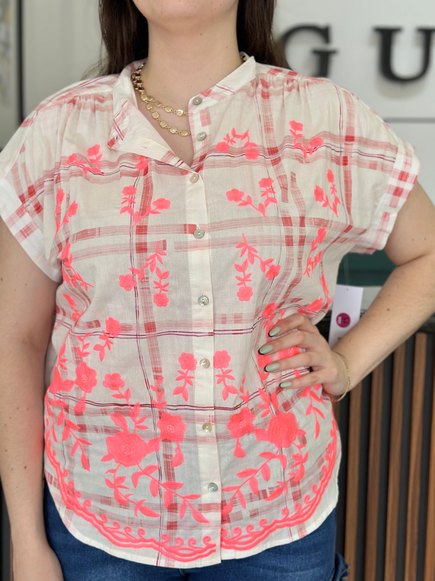 Blusa rosa neon