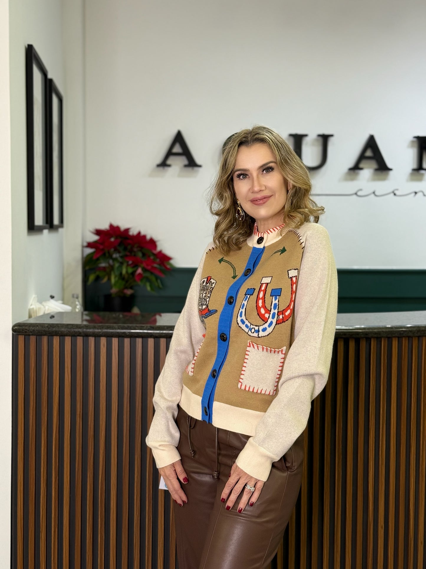 Sueter con detalle Bota