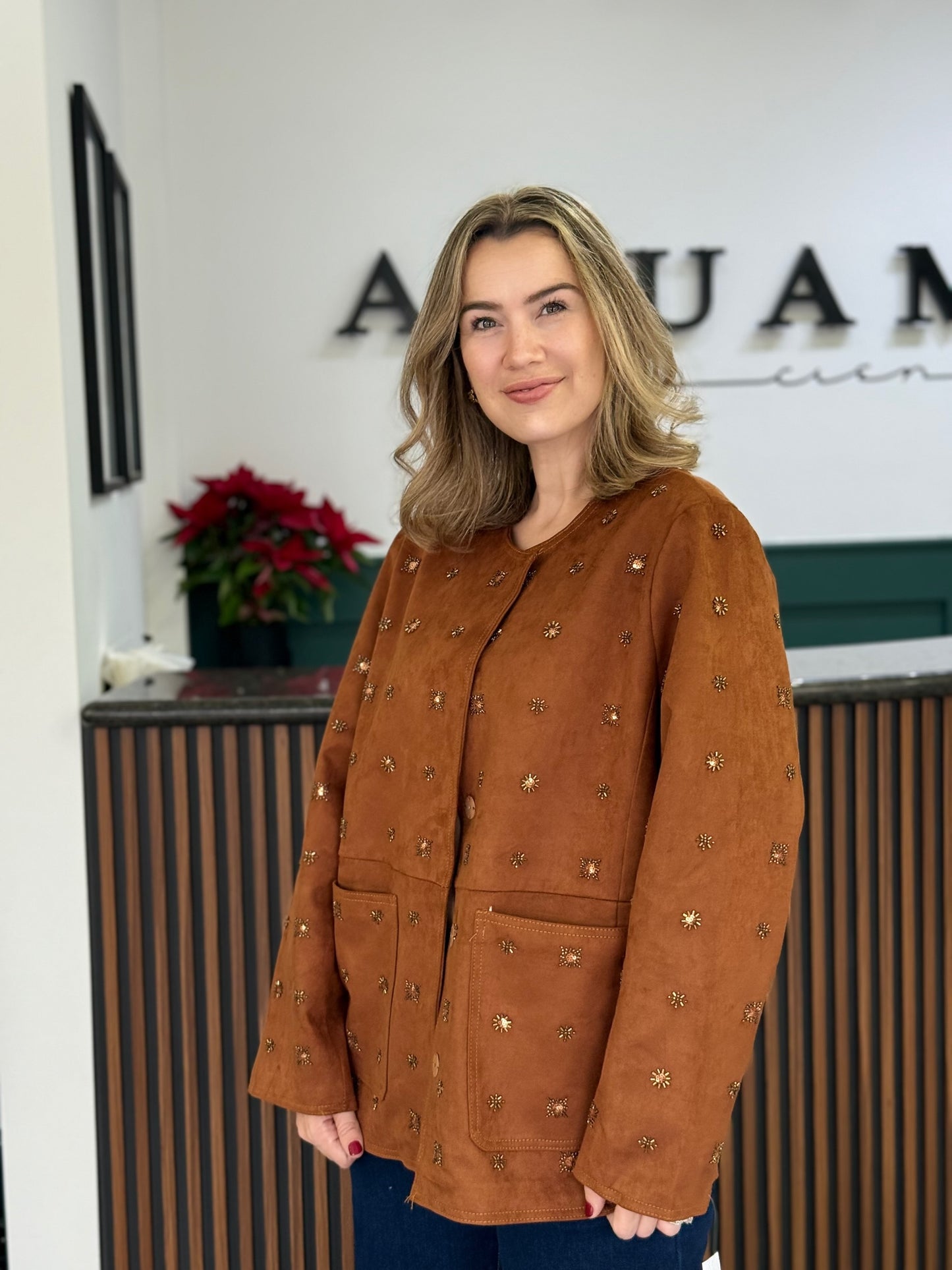 Jacket gamuza con piedras