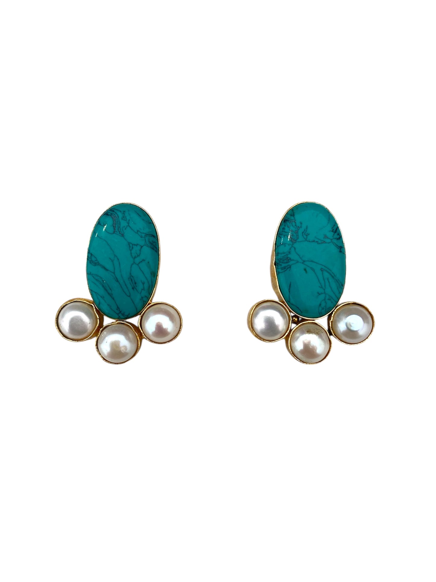Aretes Ovalados con Perlas
