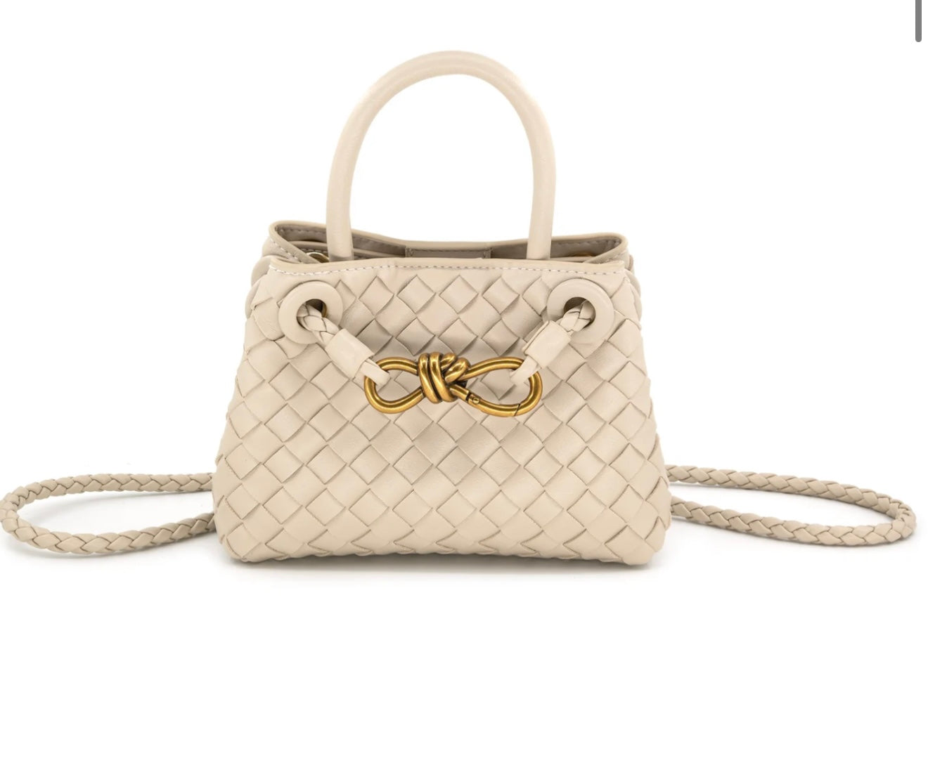 Mini bolso trenzado con broche dorado