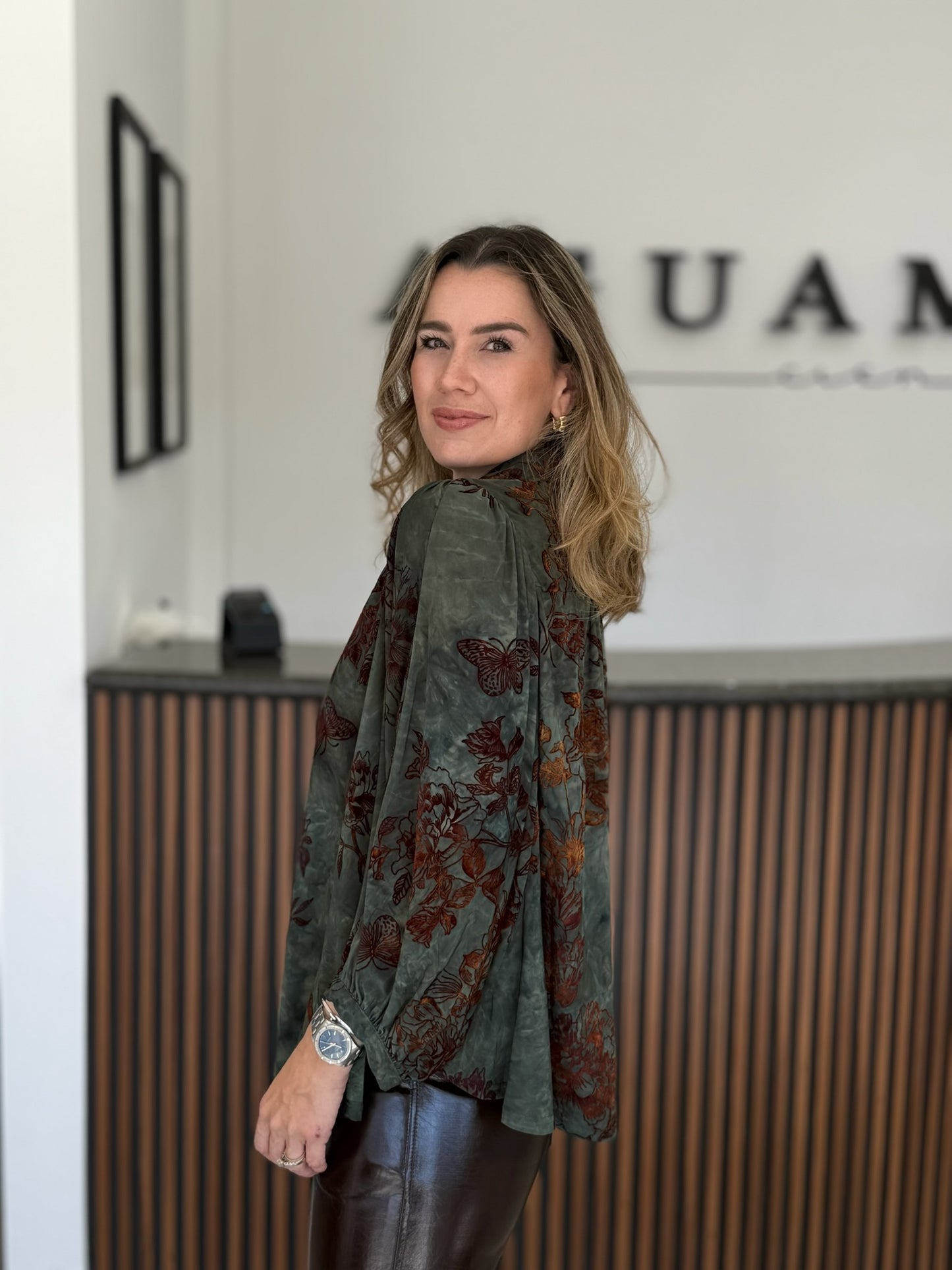 Blusa Mariposas Velvet