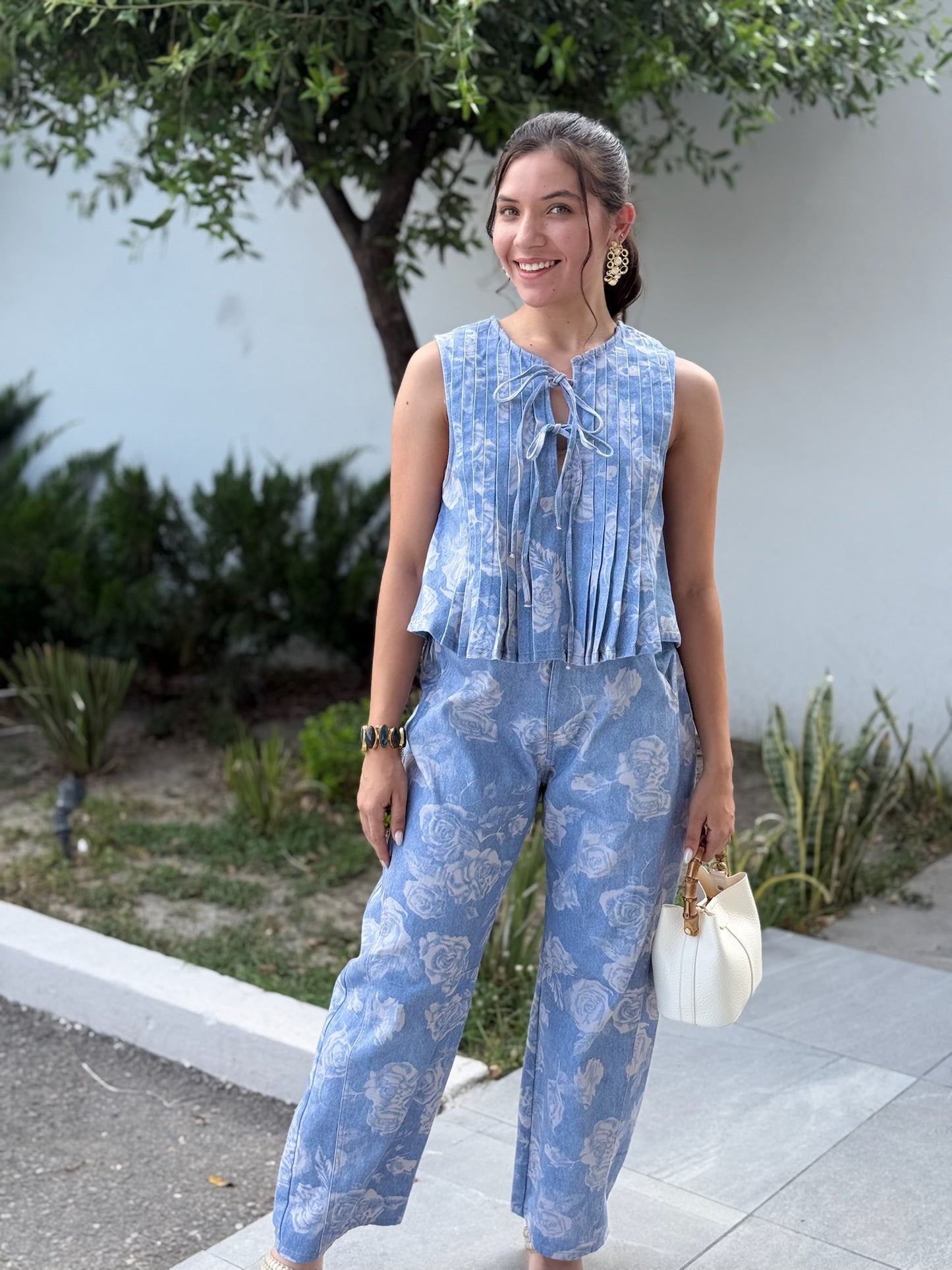 Set mezclilla detalles flores