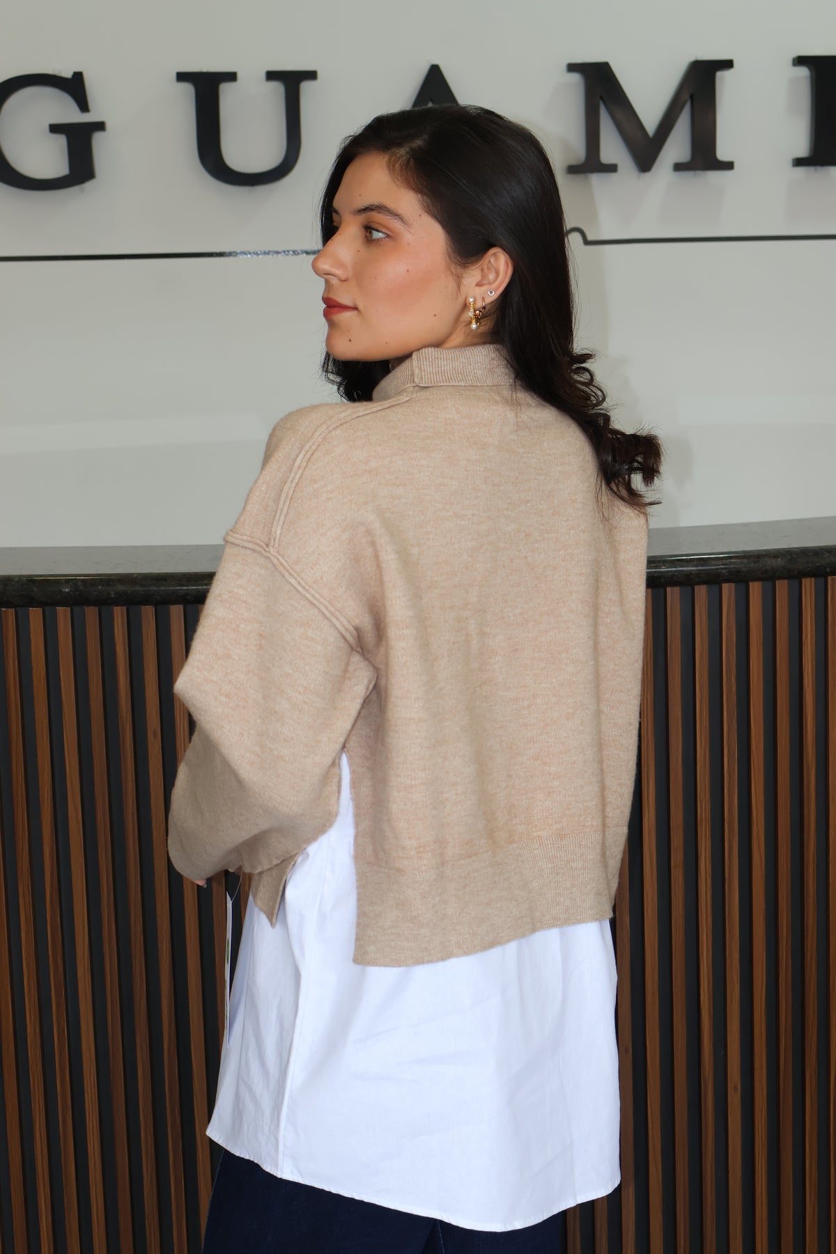 Sueter taupe-white