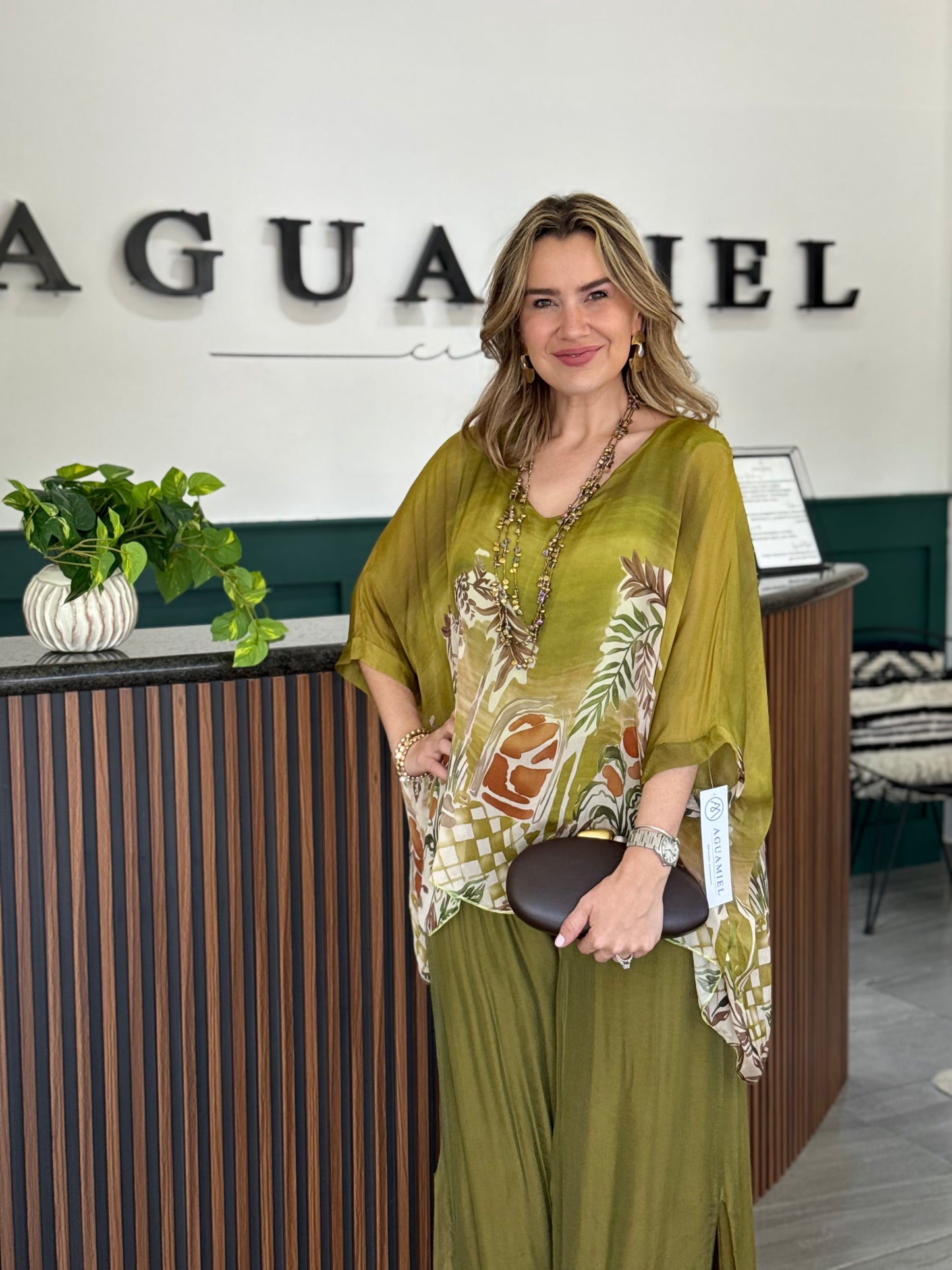 Set verde detalles flores