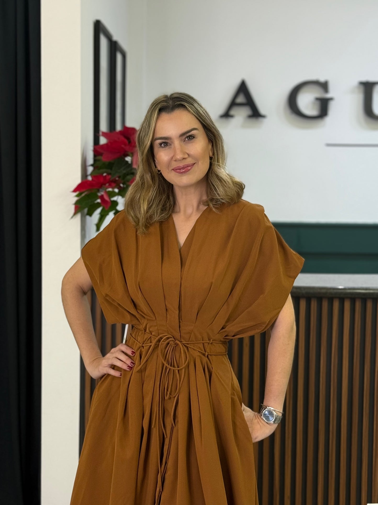 Pleated Vestido Midi Café