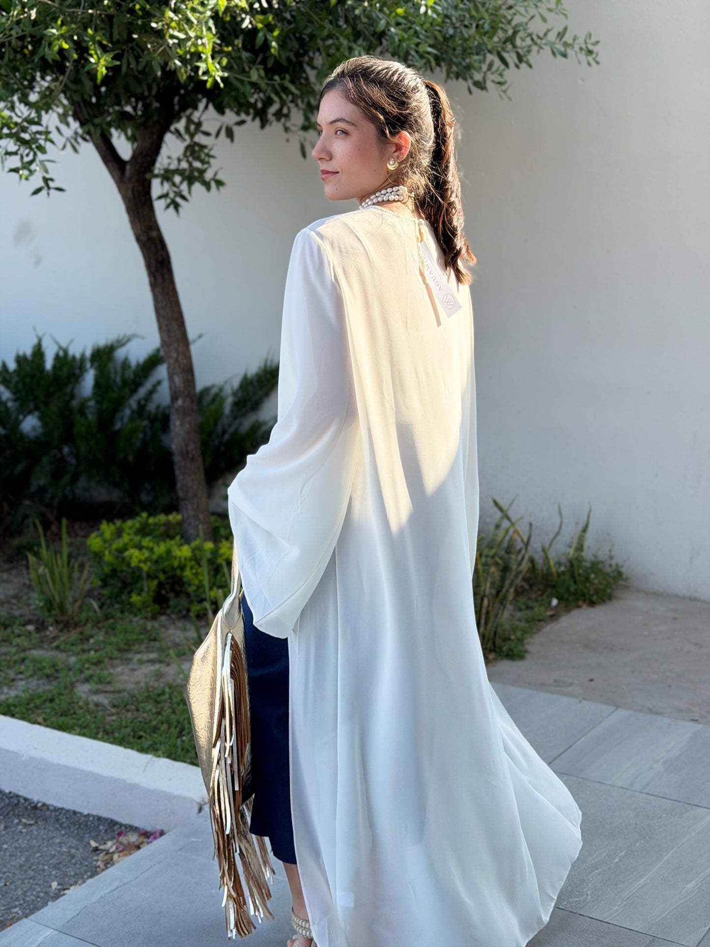Blusa beige capa