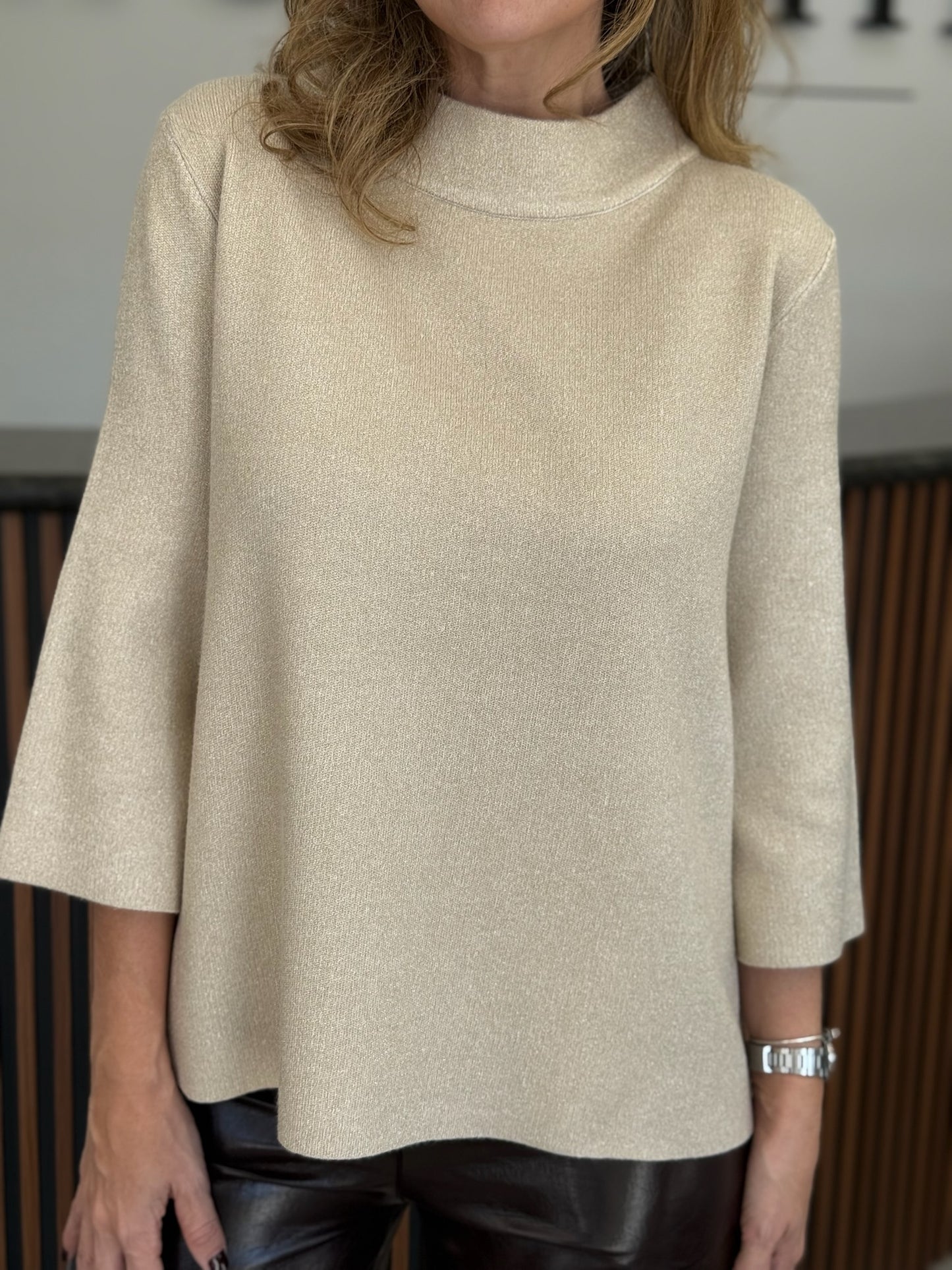 Suéter Cream Gold Metalizado