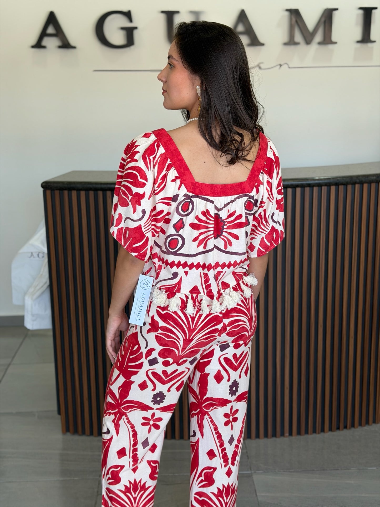 Set ivory/red tropical