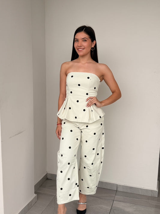 Conjunto beige polka dotts
