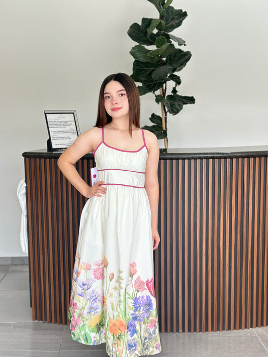Vestido Crema Corte Princesa