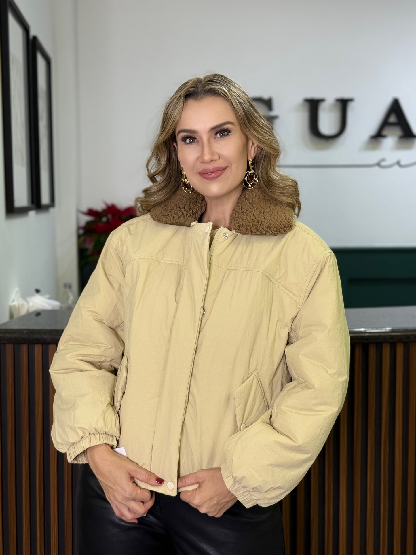 Chaqueta Teddy Beige