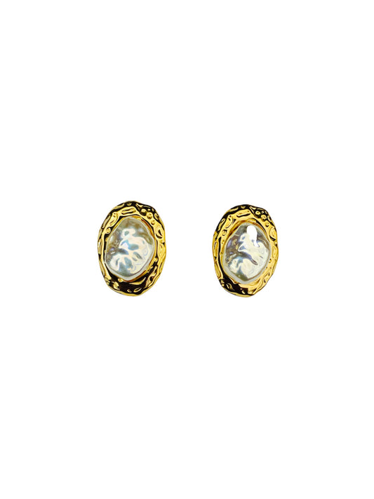 Gold Oval con Centro Nacarado