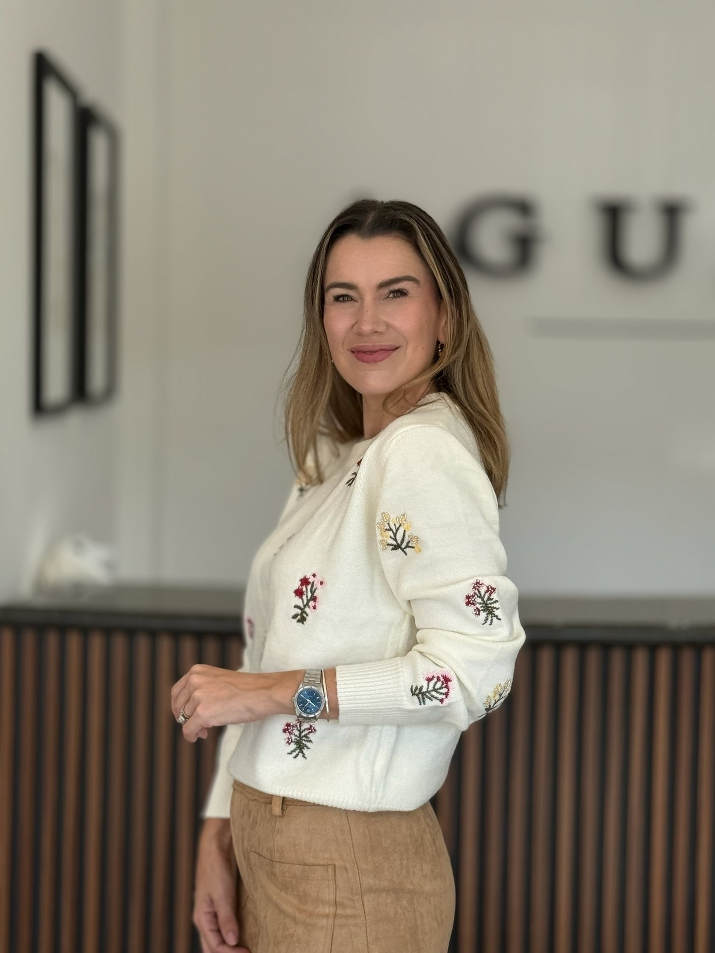 Suéter Ivory Mix Bordado