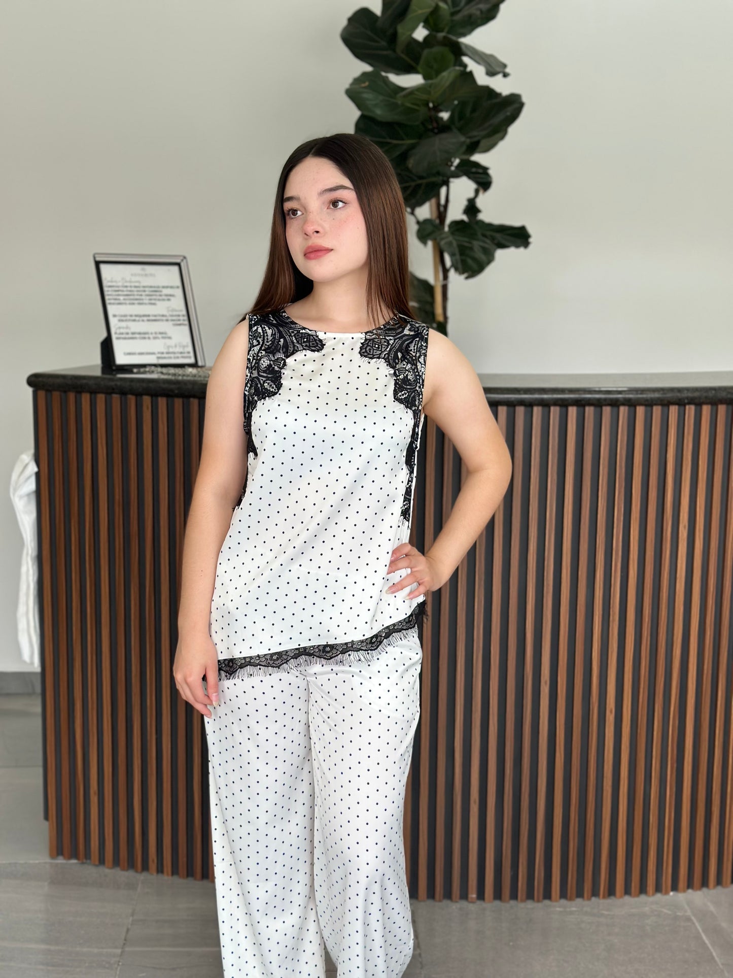 Conjunto Polka Lace