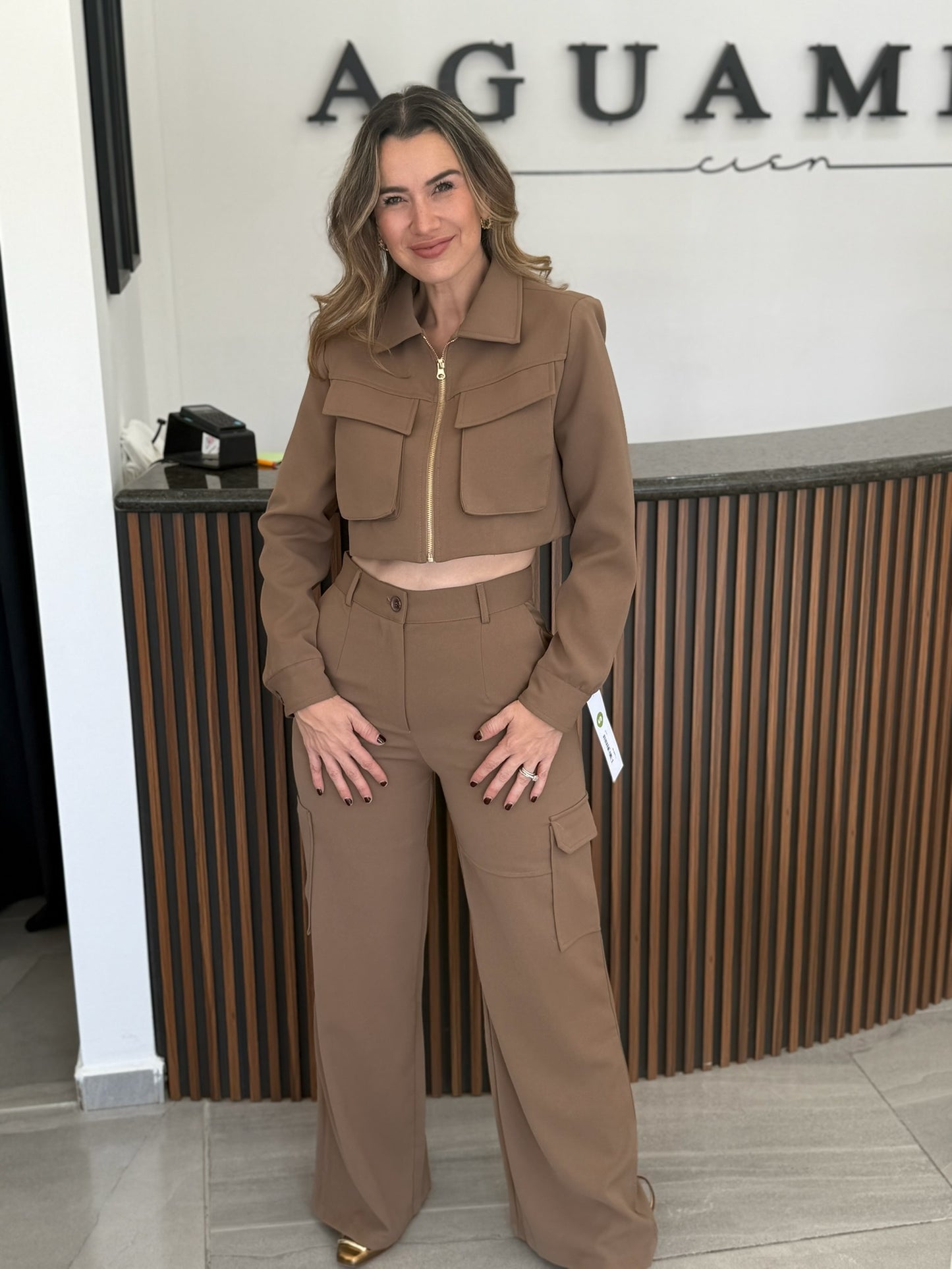 Conjunto Cargo Taupe