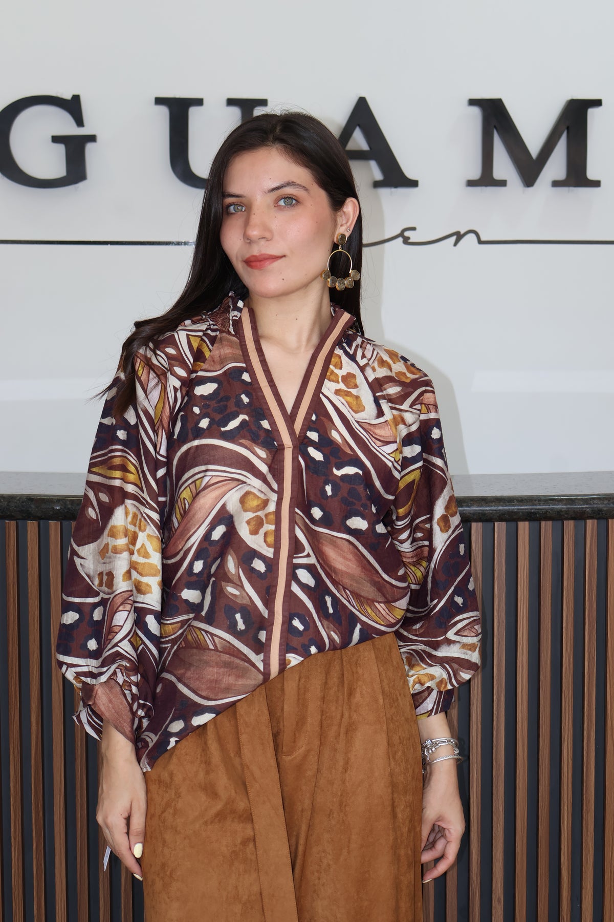 Blusa estampada cafe