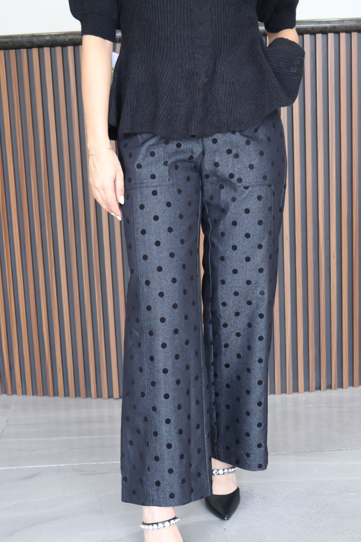 Pantalon negro puntos velvet