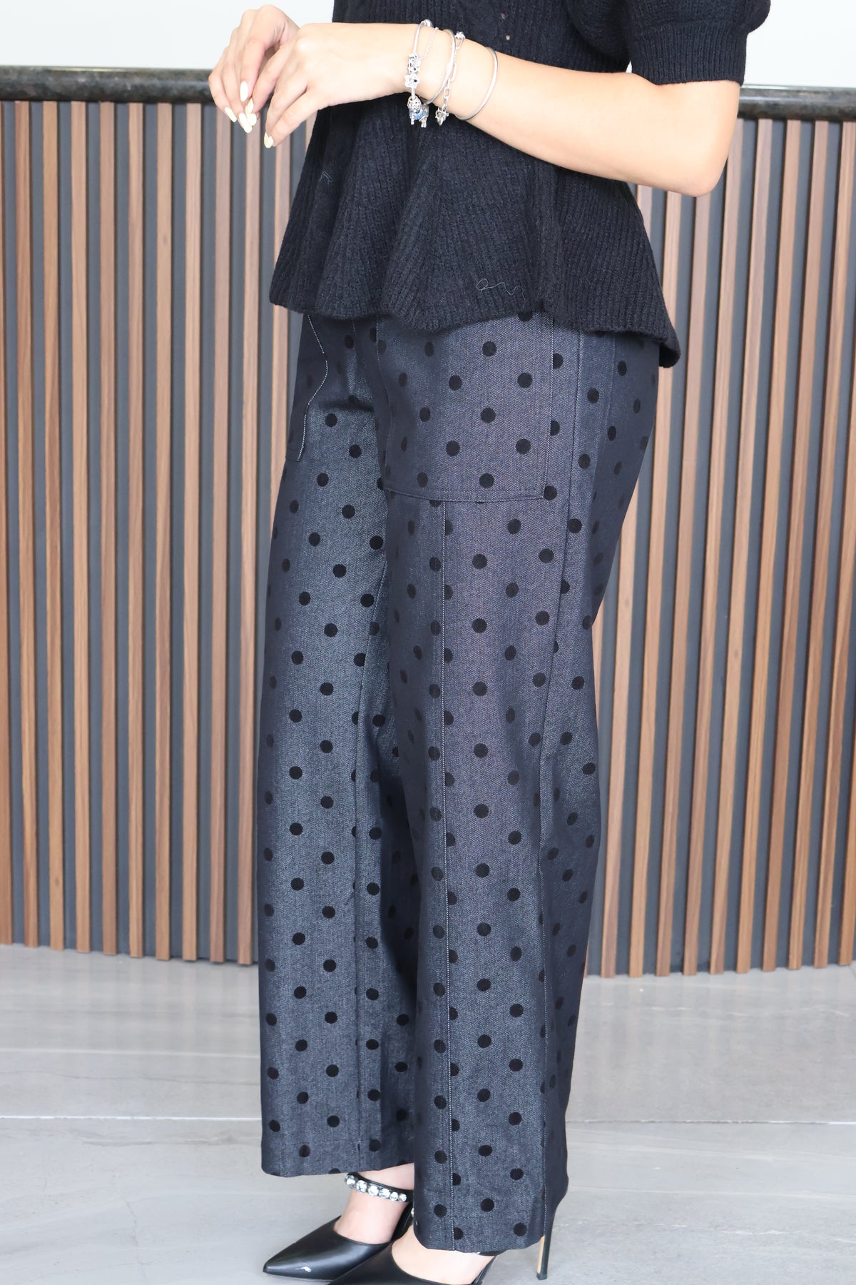 Pantalon negro puntos velvet