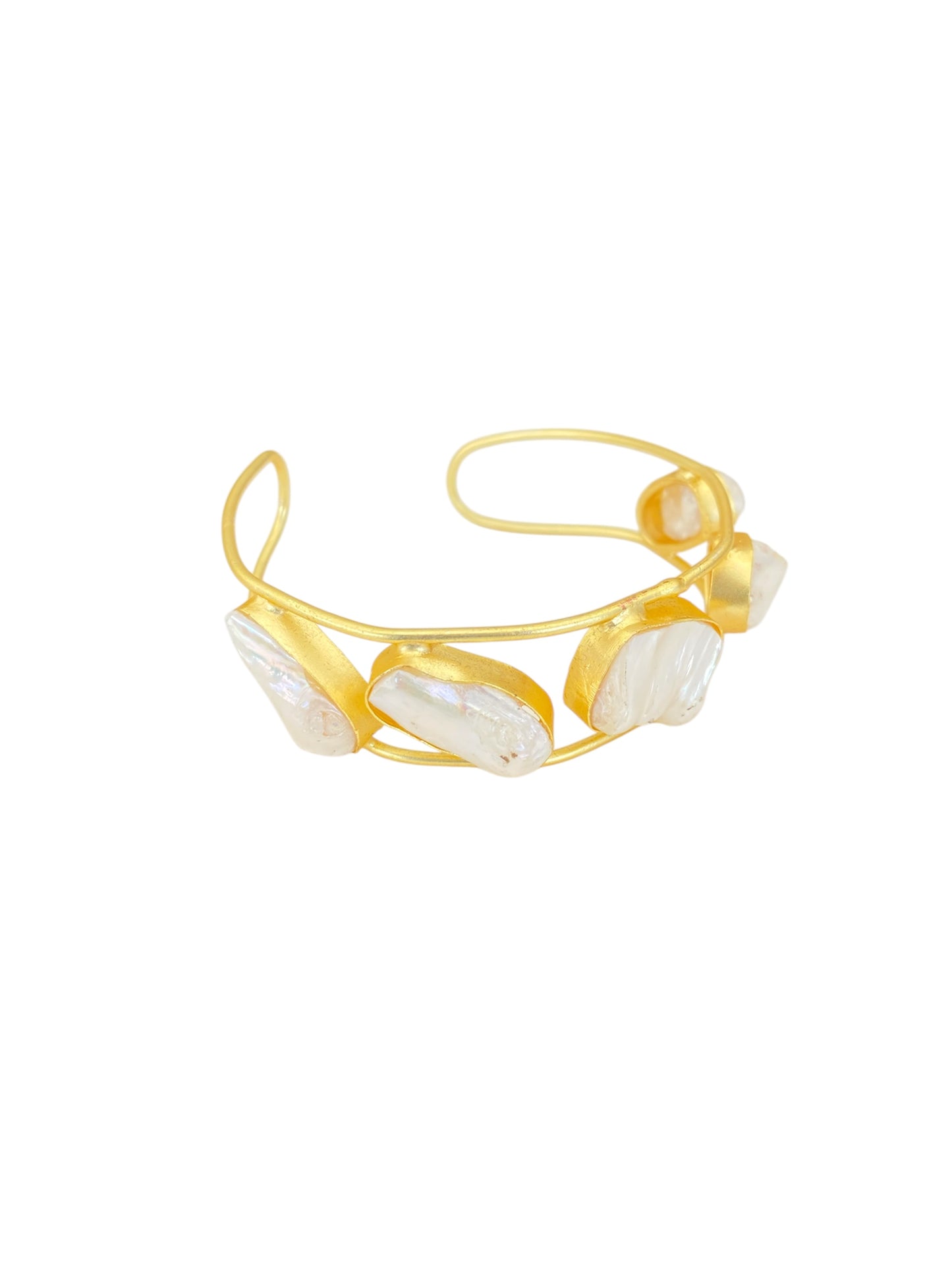 Brazalete Dorado con Perlas Irregulares